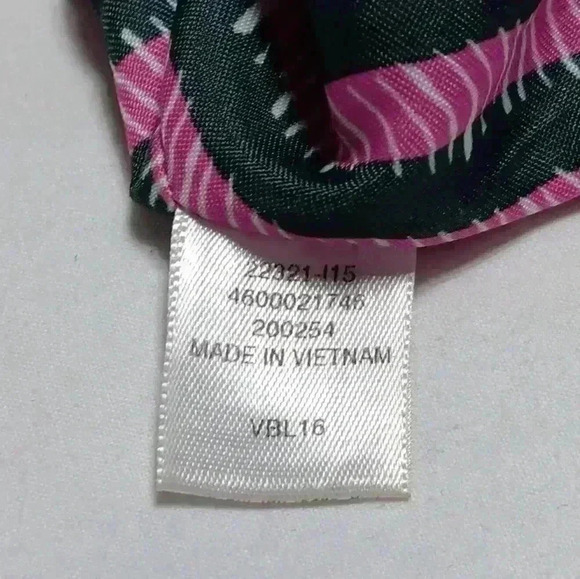 Vera Bradley  backpack/purse - Picture 8 of 10